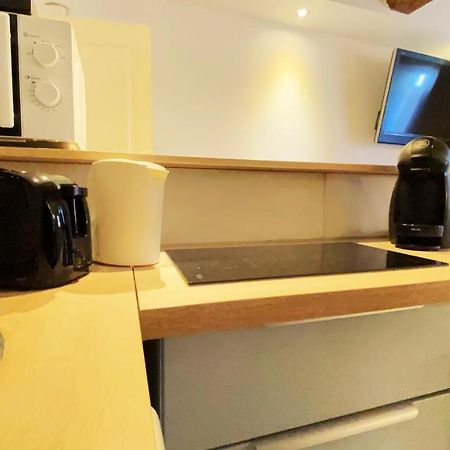 The Old Town - 1 Chambre, Cosy, Centre Ville 昂蒂布 外观 照片
