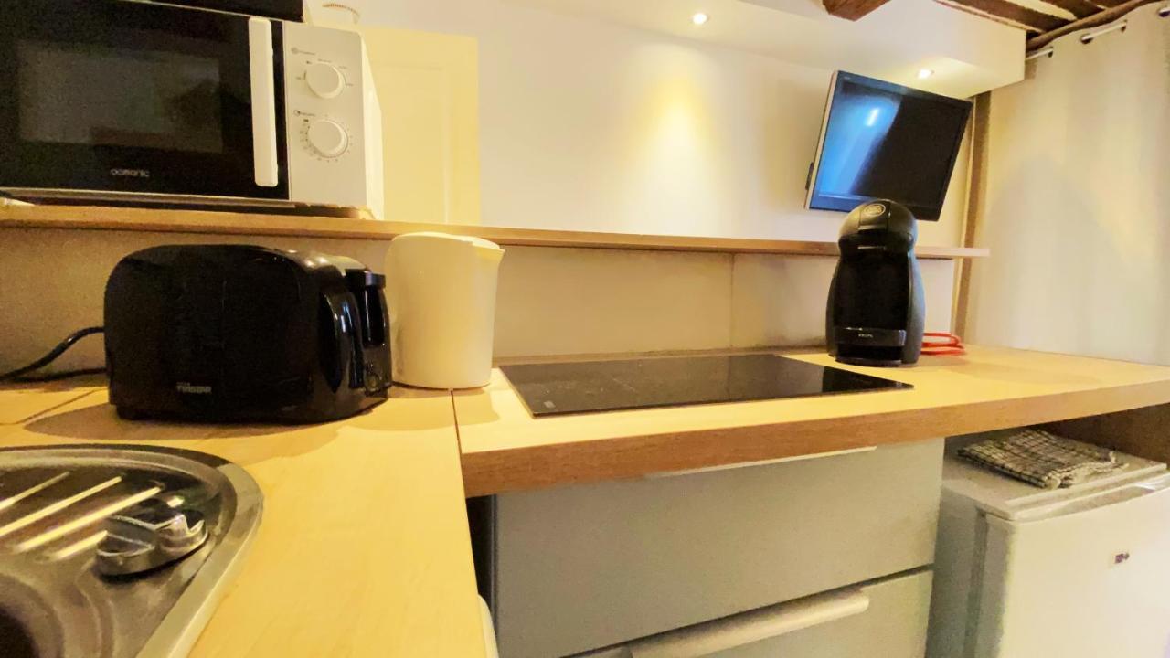 The Old Town - 1 Chambre, Cosy, Centre Ville 昂蒂布 外观 照片