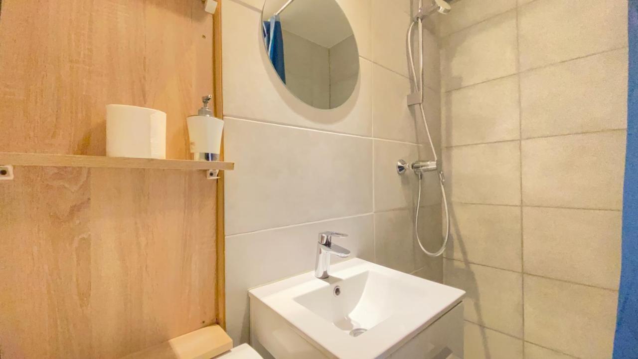 The Old Town - 1 Chambre, Cosy, Centre Ville 昂蒂布 外观 照片